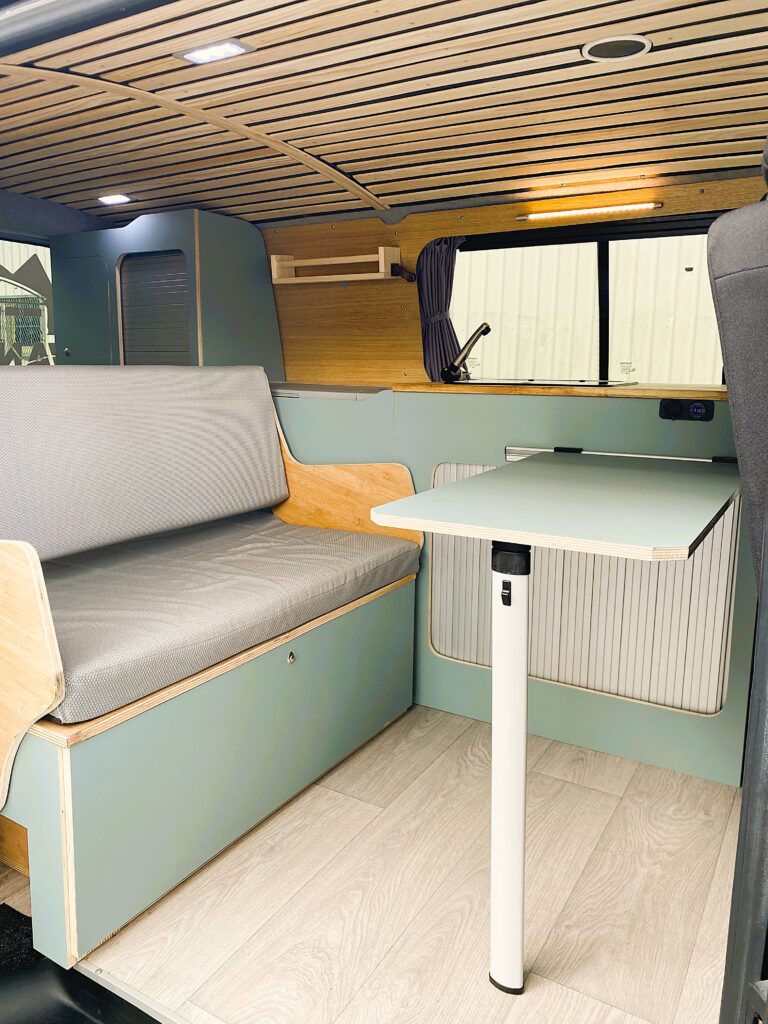 aménagement  intérieur du van aménagé VENTURO