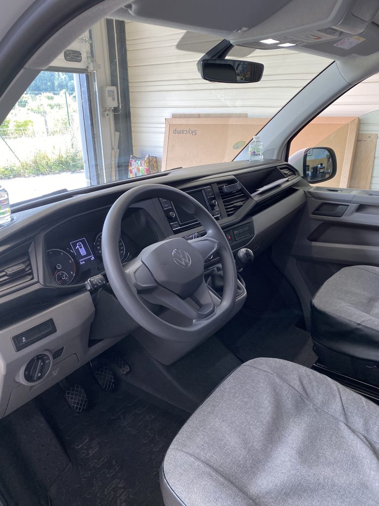 đ VOLKSWAGEN TRANSPORTER T6.1 amĂ©nagĂ© - VASP â 12/2023- garantie 12 mois â 2L TDI 110 cv â BVM - 95 000 kms - 38 900⏠- PrĂȘt Ă partir đ 8 IMG 0865