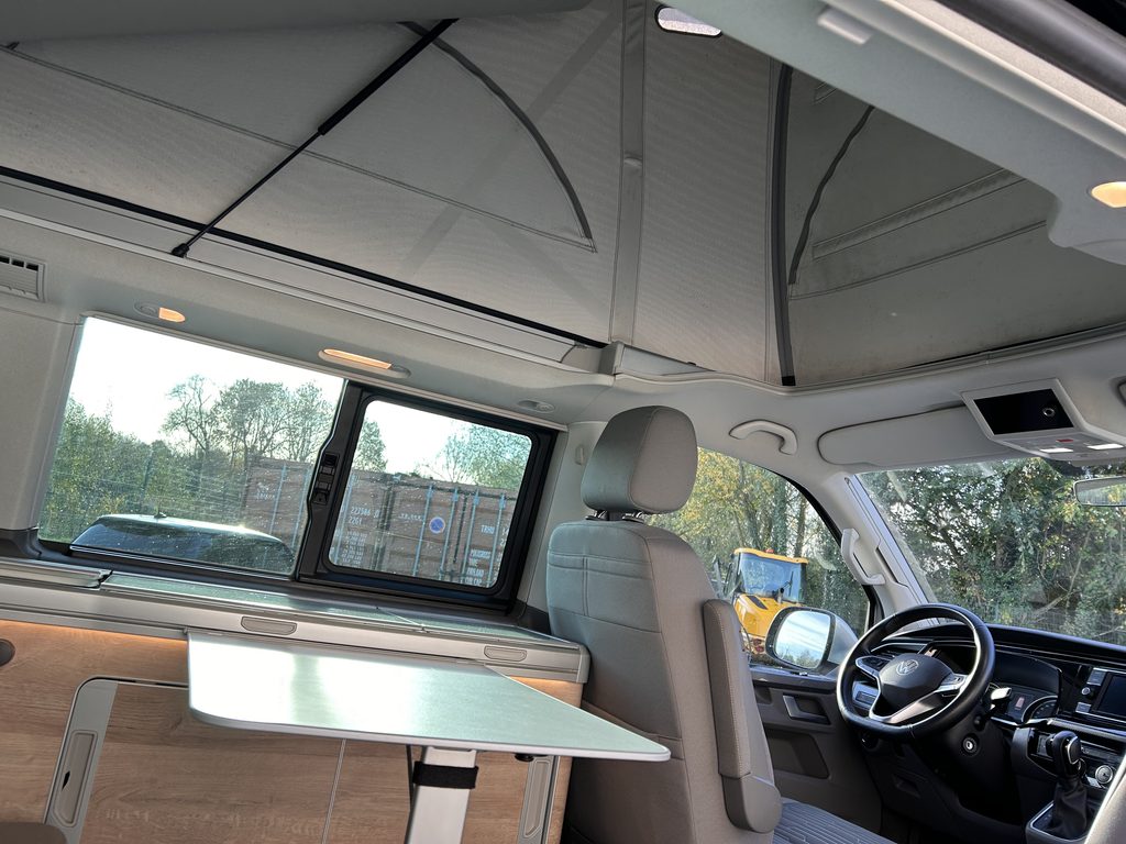 đ VOLKSWAGEN CALIFORNIA T6.1 OCEAN â 12/2023 - garantie 24 mois â 2L TDI 150 cv â BA DSG 7 - 115 000 kms - 54 900⏠- PrĂȘt Ă partir đ 9 IMG 1563